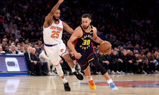 巴甲末轮赛前，内马尔获赠桑托斯生涯150球纪念品