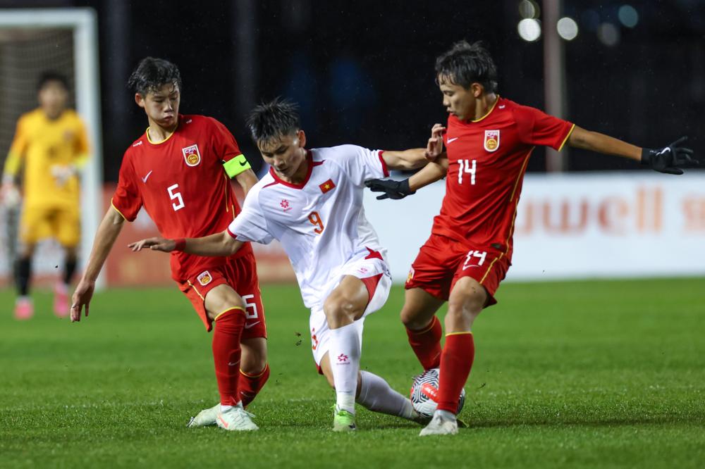 克雷桑同时期球员数值最高？国安有机会拿下80万美金，亚冠1+1+1