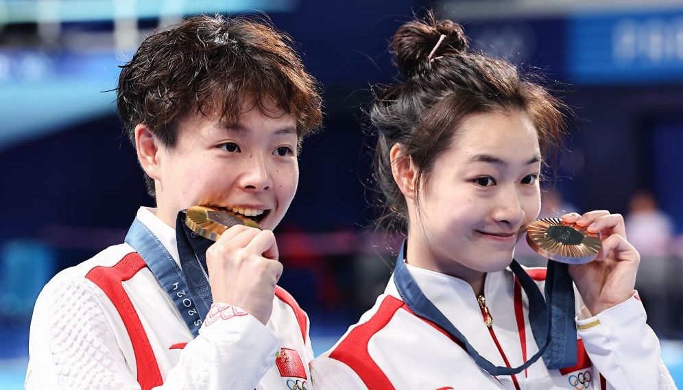 勇士vs鹈鹕伤病报告：库里等8人缺席，小佩顿大概率出战